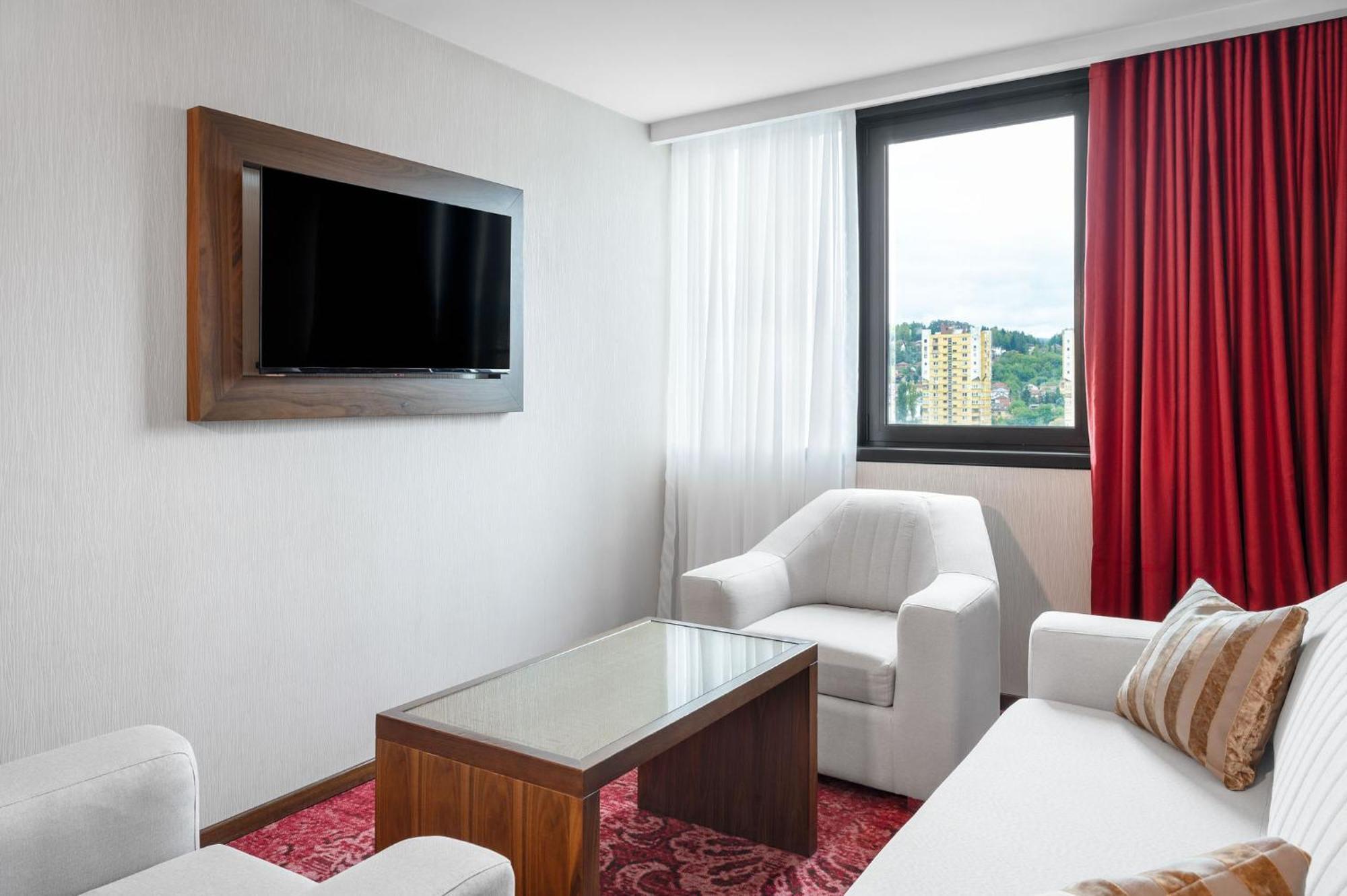 Movenpick Hotel Sarajevo Luaran gambar