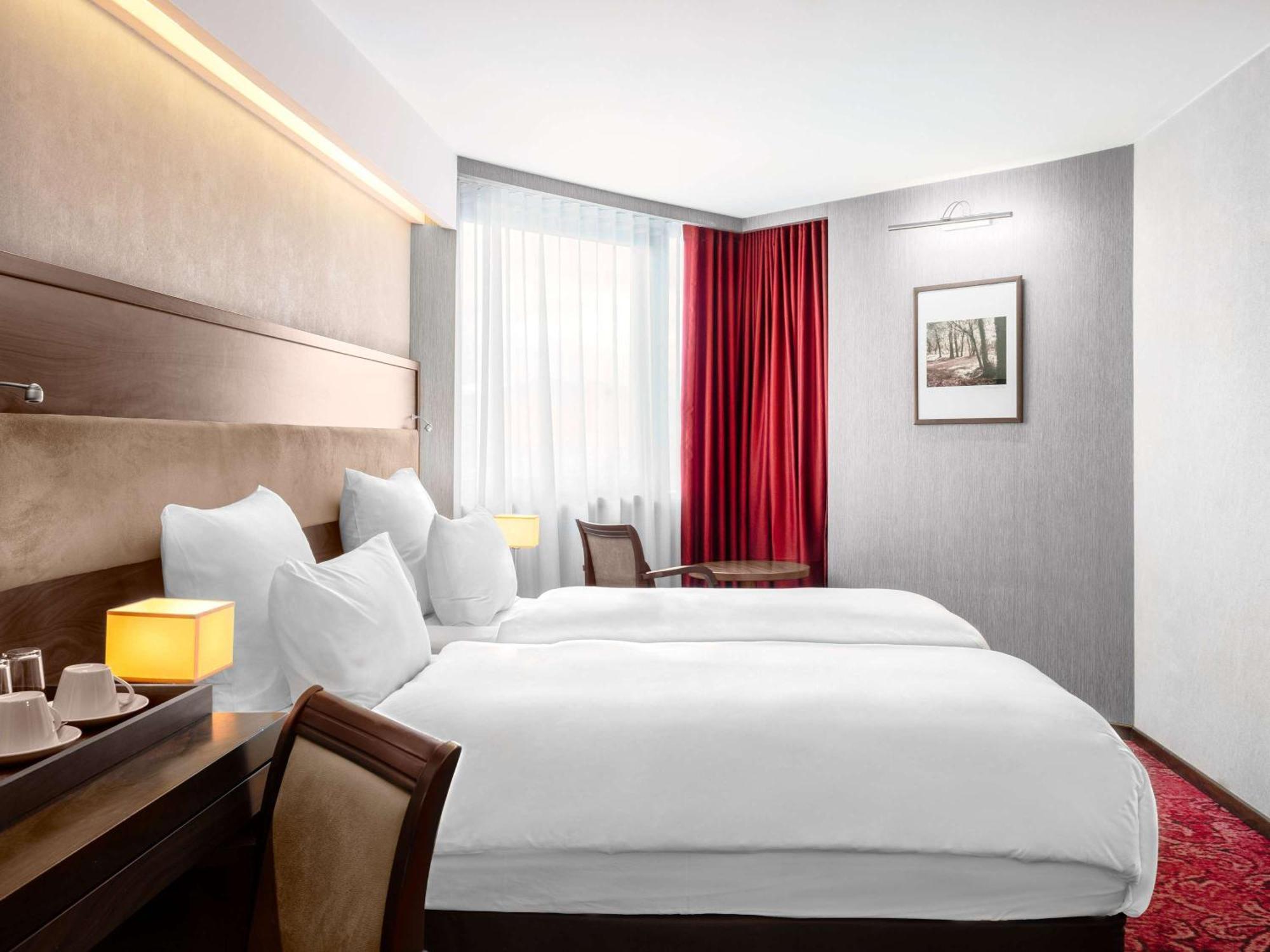 Movenpick Hotel Sarajevo Luaran gambar