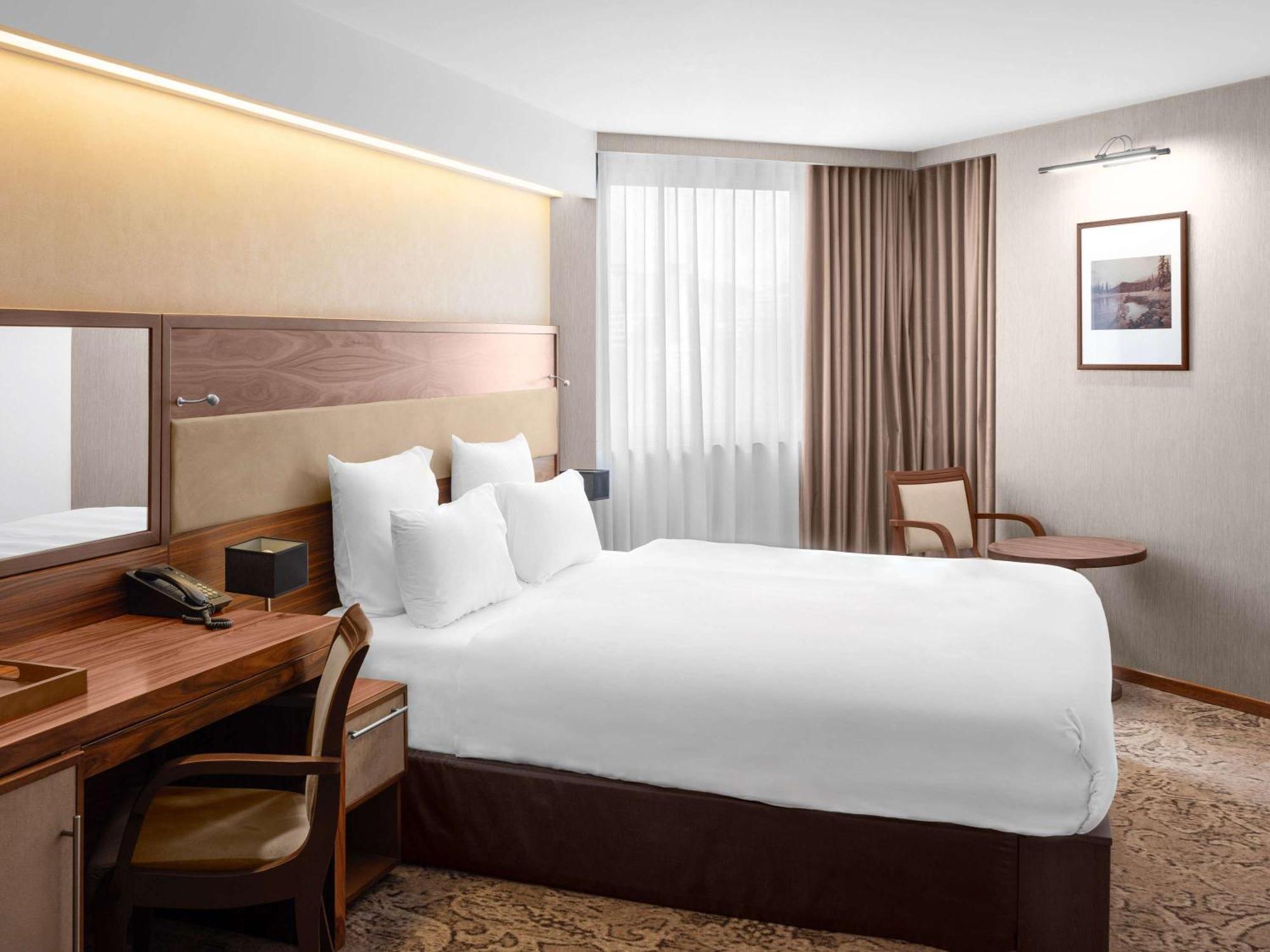 Movenpick Hotel Sarajevo Luaran gambar