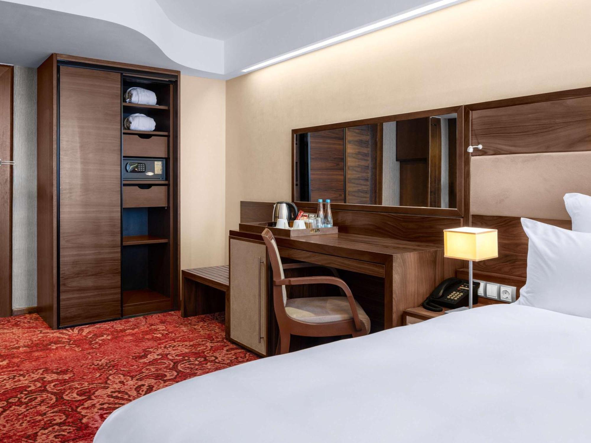Movenpick Hotel Sarajevo Luaran gambar