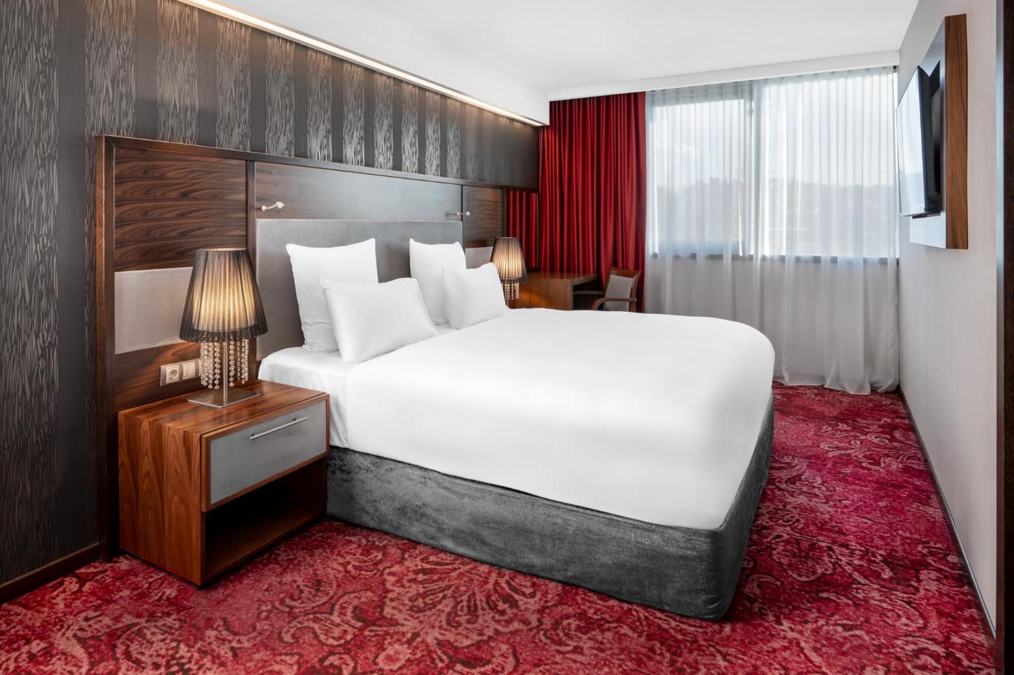 Movenpick Hotel Sarajevo Luaran gambar