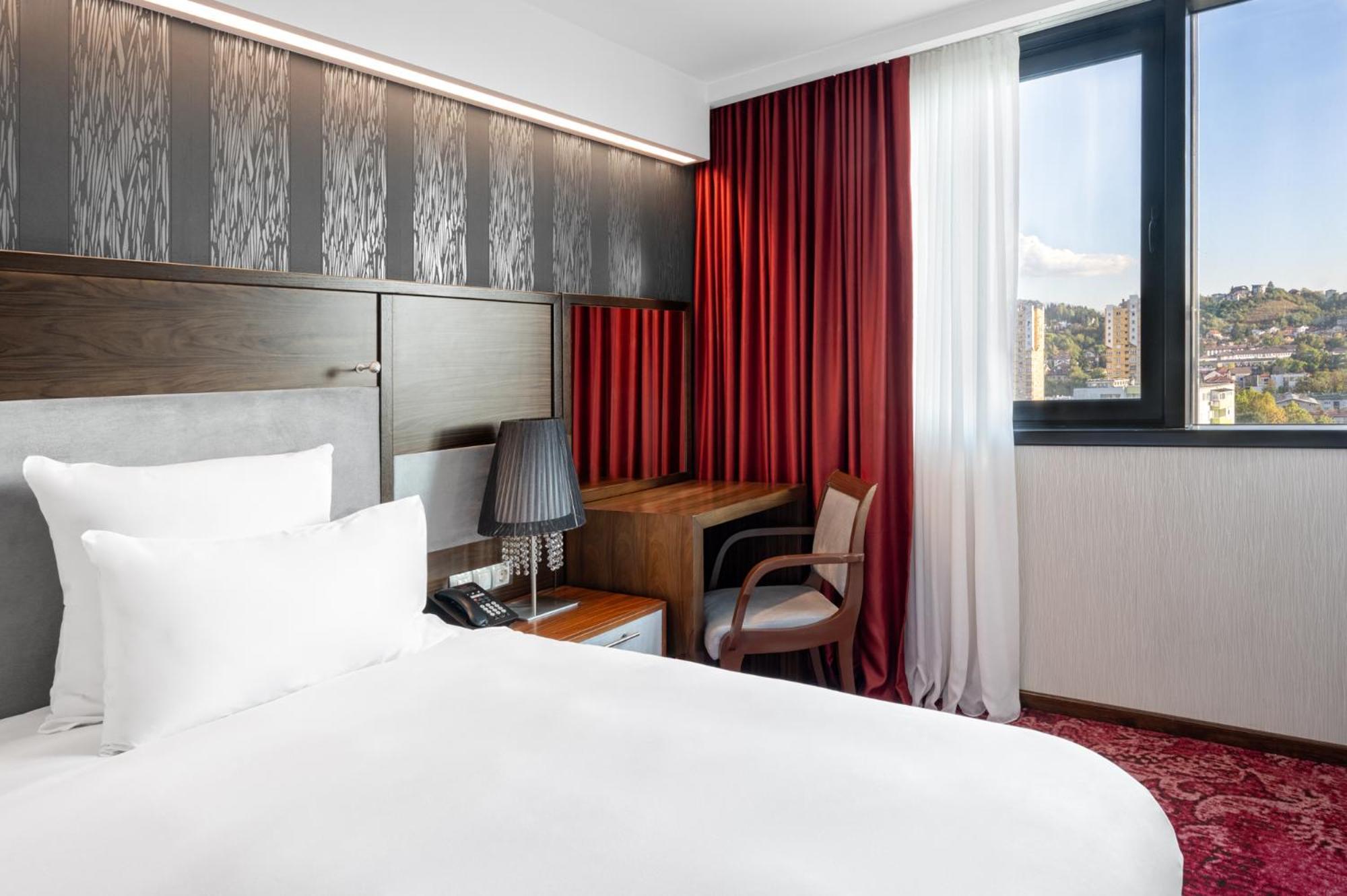 Movenpick Hotel Sarajevo Luaran gambar