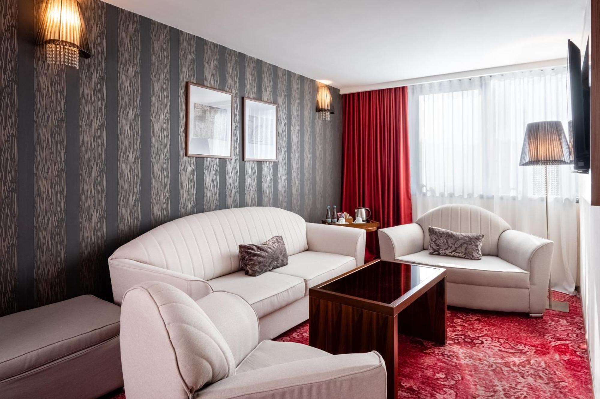 Movenpick Hotel Sarajevo Luaran gambar